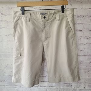 J Lindeberg 21st Century Lifestyle Performance Golf Shorts Tan Waist 33